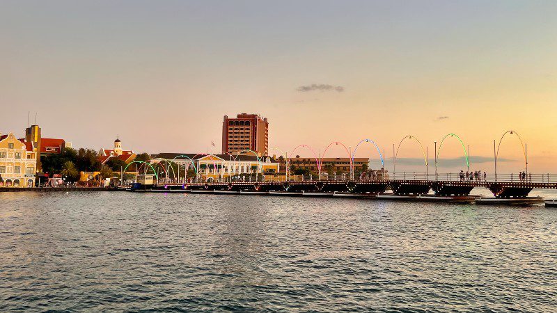 Pontjesbrug Curacao Punda Otrobanda Willemstad Emmabrug