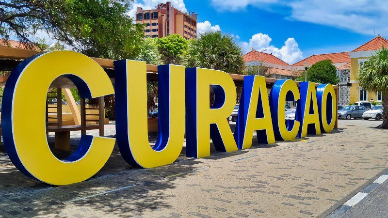 curacao letters wilhelminaplein punda willemstad